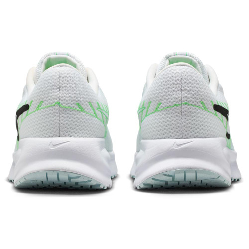 Nike Run Defy